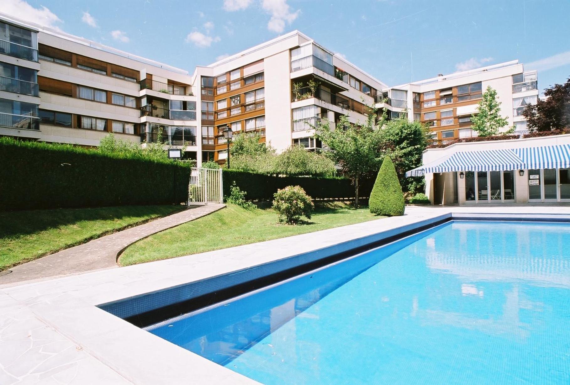 Lumineux Charming Appartement - Cozy Flat Le Chesnay (Yvelines) Exterior foto